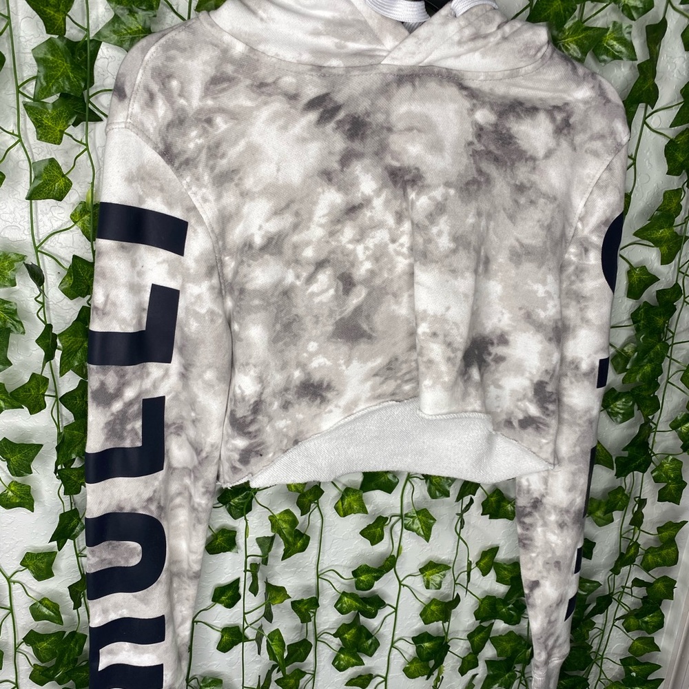 grey marbles hollister cropped hoodie